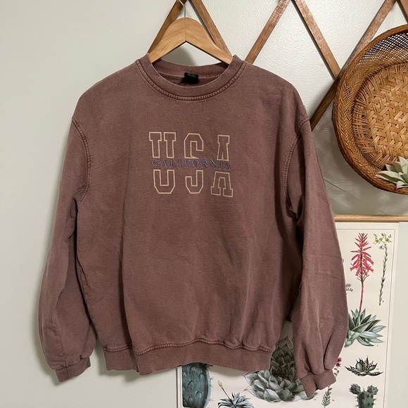 Urban Outfitters California USA pullover - Picture 1 of 3